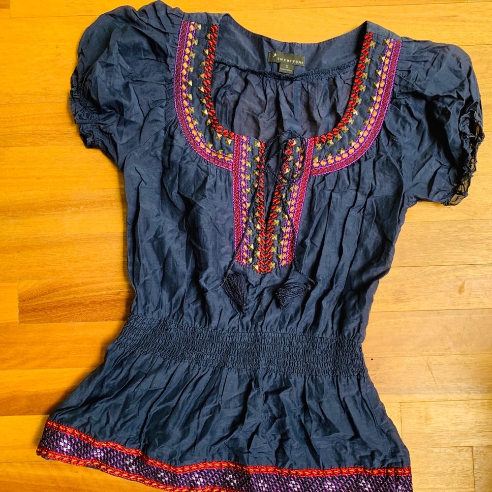 5 for $25;Twenty one peasant top